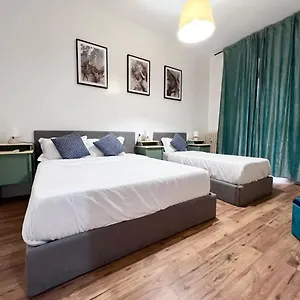 The Place In 2*, Ρώμη Ιταλία